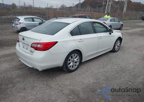 2015 Subaru Legacy 2.5I Premium из США, поврежденный, VIN 4S3BNAC67F3053673